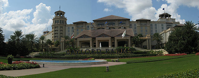 Exterior view of the Gaylord Palms Resort & Convention Center / Wikimedia / Hoverflyz
Link: https://commons.wikimedia.org/wiki/File:Panorama.Gaylord_Palms_Front.jpg