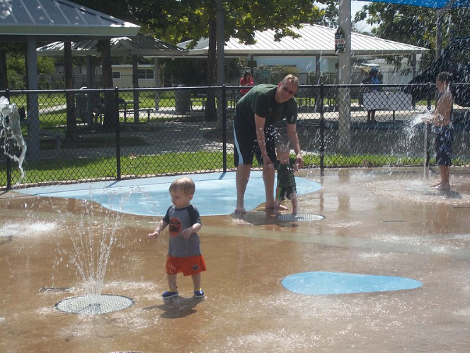 Splash pads at Capehart Park / Flickr / heytampa
Link: https://flickr.com/photos/57835821@N00/5913742285/