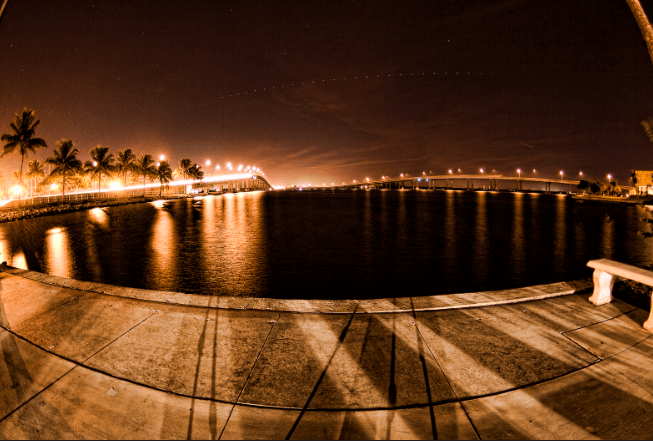 Cape Coral Bridge during night time / Flickr / Dustin Joy
Link: https://flic.kr/p/83fAmz