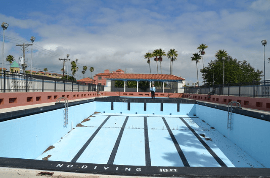 Pool renovations at Roy Jenkins Pool / Flickr / CityofTampa
Link: https://flickr.com/photos/cityoftampa/9299674137/