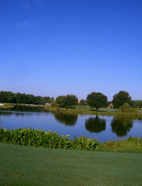 9th hole of Hunter's Green Country Club / Flickr / EmmaKisstina
Link: https://flic.kr/p/2X26AX