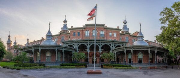 University of Tampa wide panorama / Flikr / Matthew Paulson https://flic.kr/p/2m4GxiK