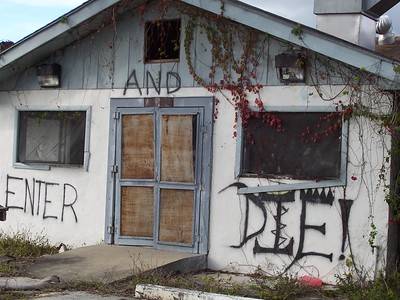 Vandalized Office at Deep Lake Prison / Flickr / Jim
Link: https://flic.kr/p/4txhzq