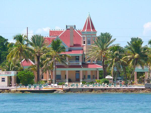 Southernmost Beach Resort / Wikipedia / Averette
Link: https://en.wikipedia.org/wiki/Southernmost_House