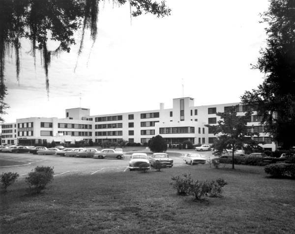 Before Sunland Hospital Was Abandoned / Wikipedia / Florida Photographic Collection
Link: Sunland Hospital / Wikipedia / Florida Photographic Collection