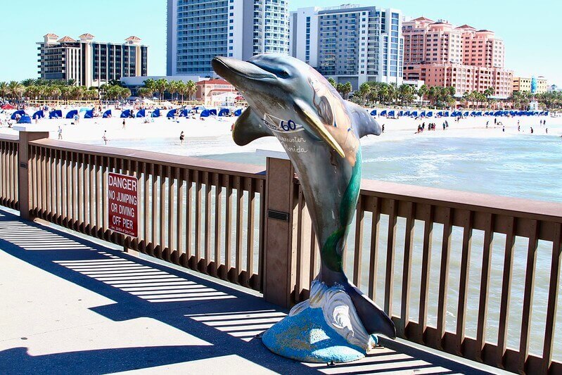 Explore the stunning beauty of Clearwater Beach Pier 60 / Flickr / Nick Garoppolos
Link:
https://www.flickr.com/photos/142989570@N06/30715107057/