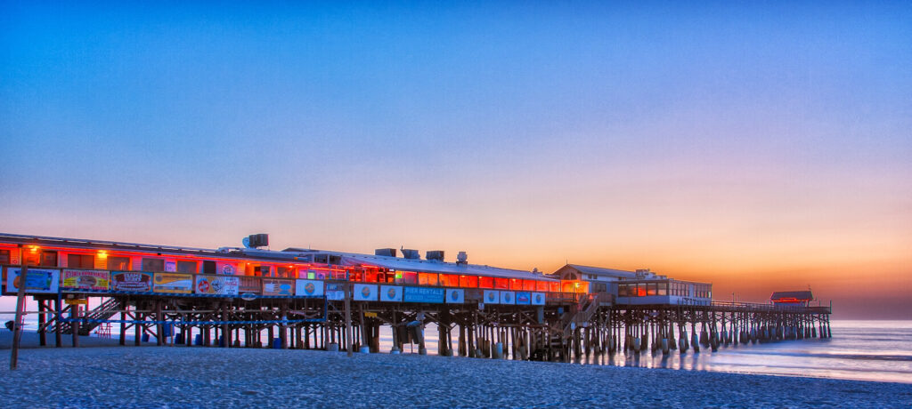 Cocoa Beach Pier / Flickr / Matthew Paulson

Link: https://flic.kr/p/cUkcd1