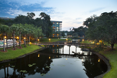 A view of Sawgrass Marriot Golf Resort & Spa / Flickr / Jacksonville Sawgrass Resort 
Link: https://flic.kr/p/dYfDH8 
