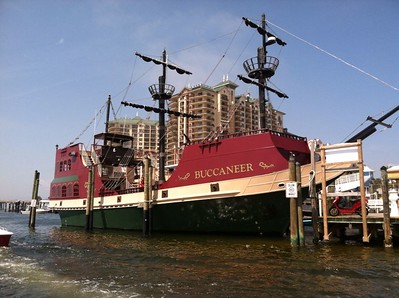Buccaneer Pirate Cruise ship / Flickr / Amber Palmer 
Link: https://flic.kr/p/ztGKar
