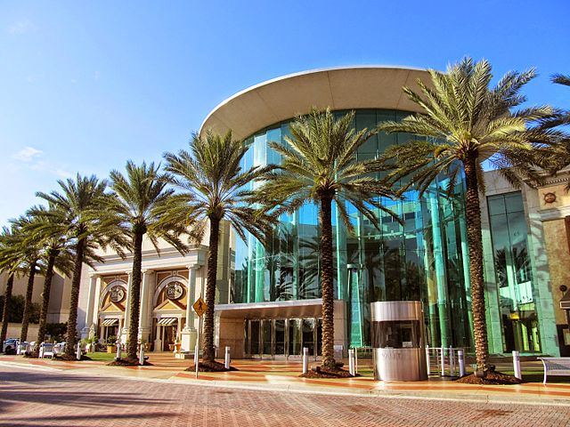 Entrance to The Mall at Millenia / Wikipedia / Miosotis Jade
Link: https://en.wikipedia.org/wiki/The_Mall_at_Millenia#/media/File:Millenia_Mall_02.JPG 
