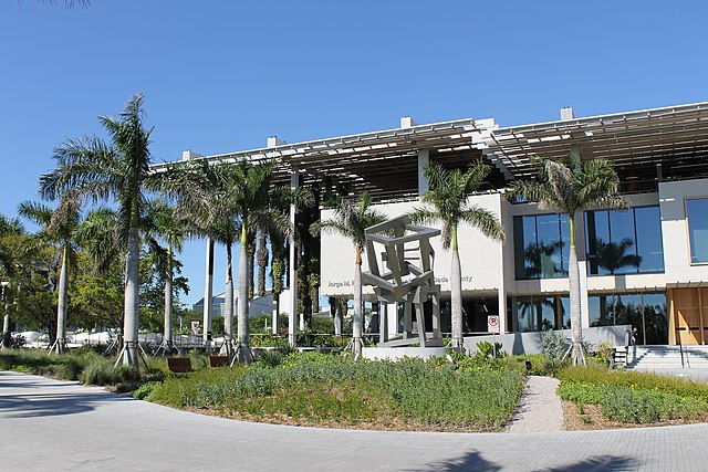 Exterior view of Perez Art Museum Miami / Wikipedia / Phillip Pessar
Link: https://en.wikipedia.org/wiki/P%C3%A9rez_Art_Museum_Miami#/media/File:PAMM_MRD_27.jpg 
