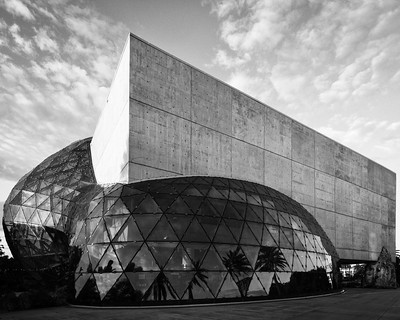 Exterior view of The Dali (Salvador Dali Museum) / Flickr / Kevin Madden
Link: https://flic.kr/p/2nkooEP 
