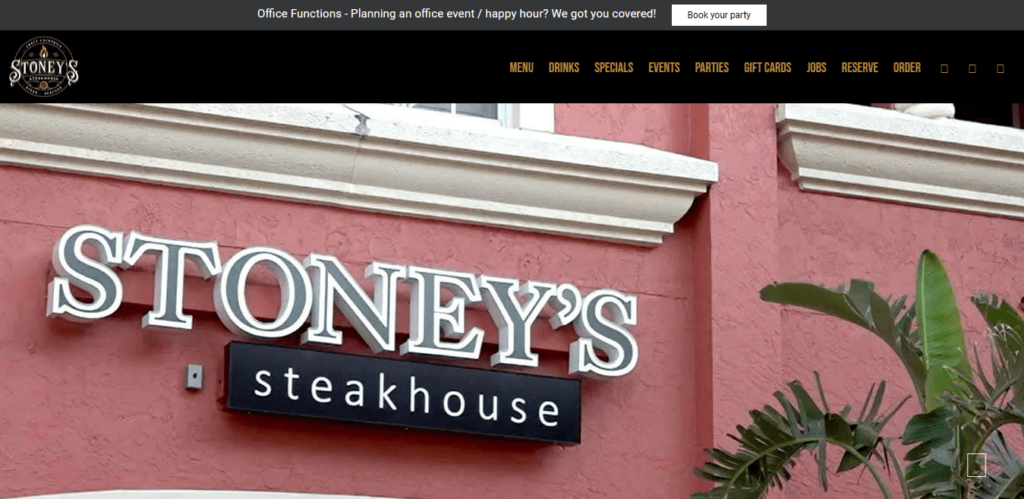 Homepage of Stoney's Steakhouse website / stoneys-naples.com 