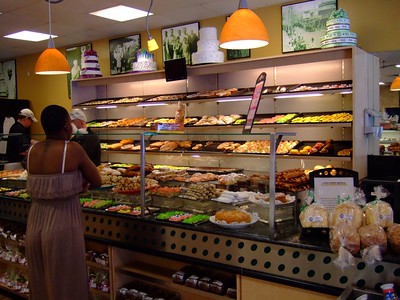 Interior view of Alessi Bakery / Flickr / Kingfrog
Link: https://flic.kr/p/kjoZpE 
