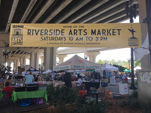 Riverside Art Market / Wikipedia / Riley Madison 
Link: https://en.wikipedia.org/wiki/Riverside_Arts_Market#/media/File:Riverside_Arts_Market_(RAM).jpg 
