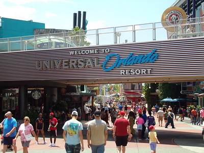 Universal Orlando Resort / Flickr / LunchboxLarry
Link: https://flic.kr/p/RXUaGB 
